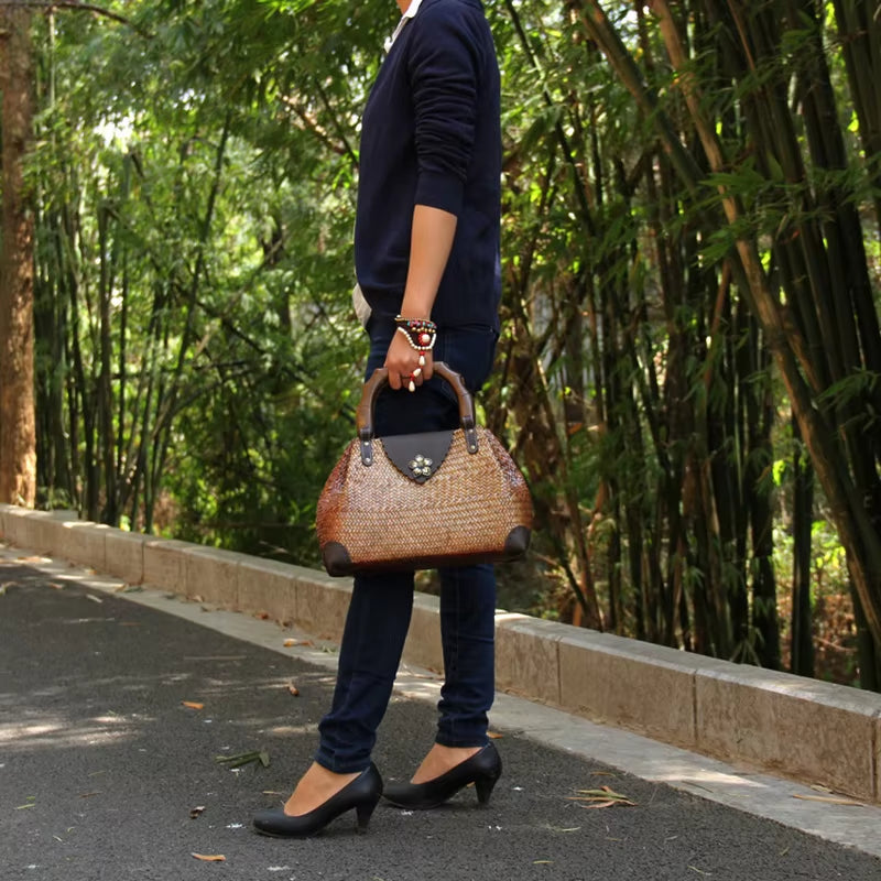 Vintage Wooden Handle Woven Handbag Weaving Straw Bag Ladies Hand Bags